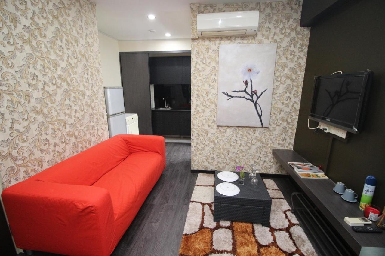 Jjh Serviced Apartments Near Serangoon Mrt Singapore Exterior photo